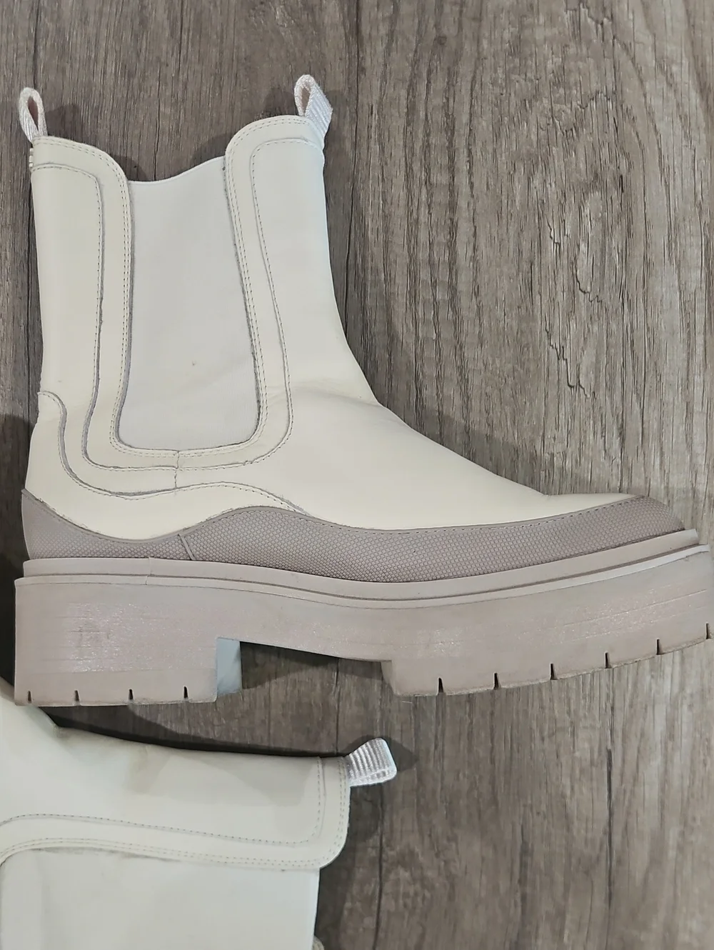 Sam Edelman Lulia Chelsea Boot Cream Platform - Women's Chunky Sole size 7.5